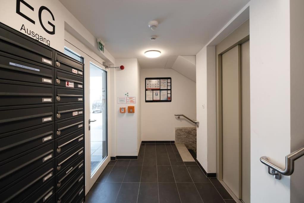 Neu Und Hell In Zentraler Ruhelage Mit Parkplatz Apartment Wina Bagian luar foto